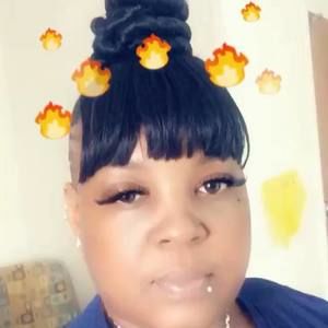 Meet your Posher, Tonya